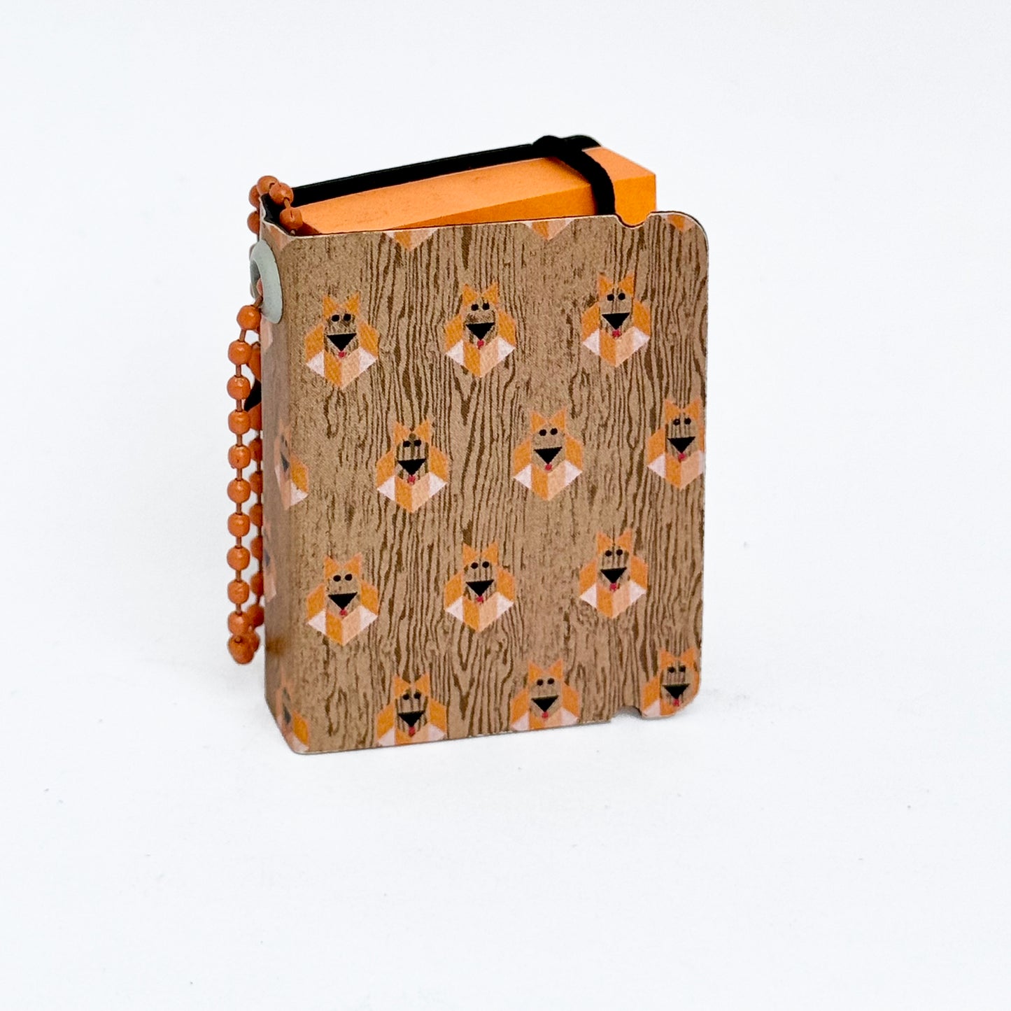 Estuche en forma de libro con Notas Adhesivas y Llavero de bolitas